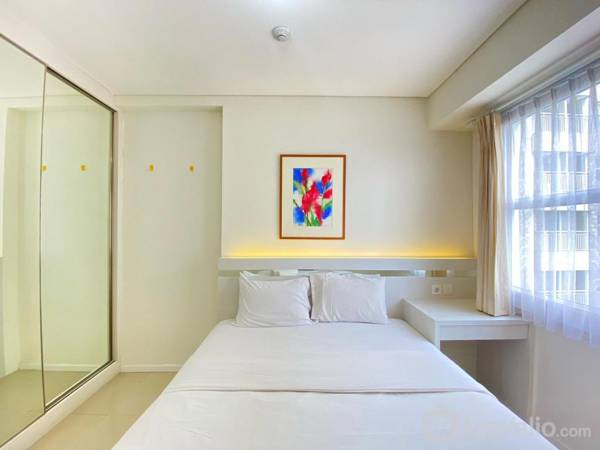 Minimalist Spacious 1BR at Parahyangan By Travelio
