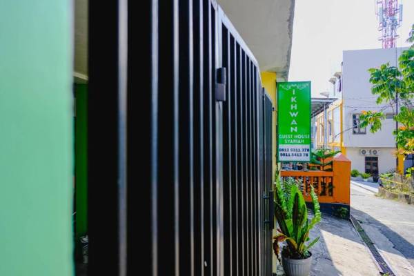 OYO 90868 Ikhwan Guest House Syariah