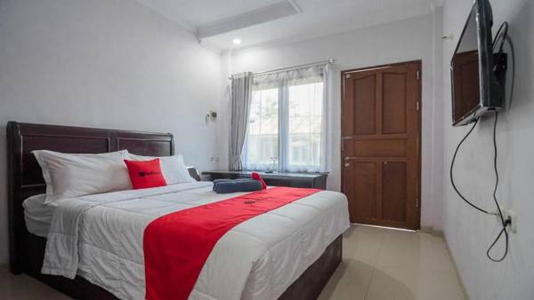 RedDoorz Syariah near Sepinggan Airport Balikpapan