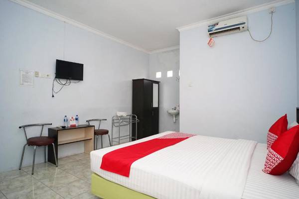 OYO 1745 Guest House Nur Aziziah 2