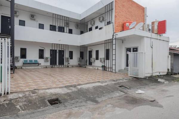 RedDoorz @ Sani Guest House