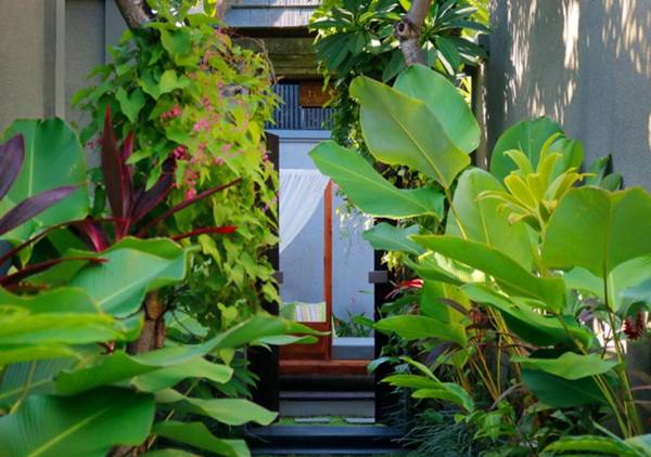 Seminyak Icon - by Karaniya Experience - CHSE certified