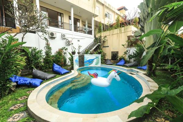 Hotel La Costa Central Seminyak