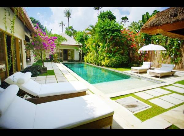 Villa 2 BR Villa with Luxury Private Pool@Seminyak