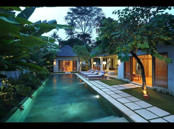Villa 2 BR Villa with Luxury Private Pool@Seminyak