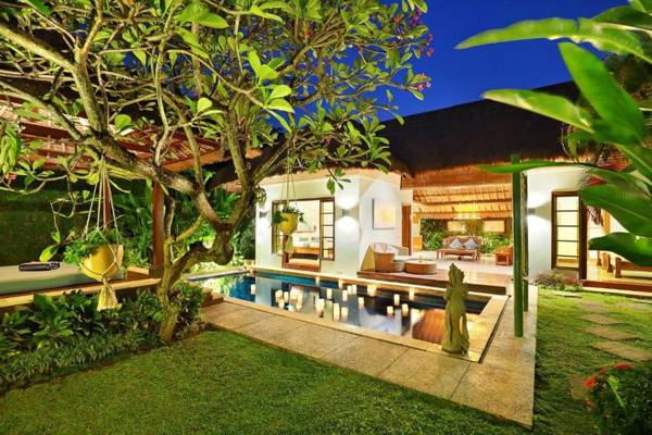 Beautiful 3BR Privat Pool Villa & Bathtub Seminyak