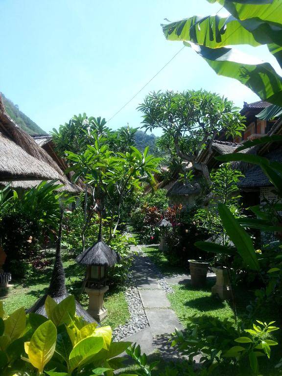 Puri Pandan Restaurant and Bungalow