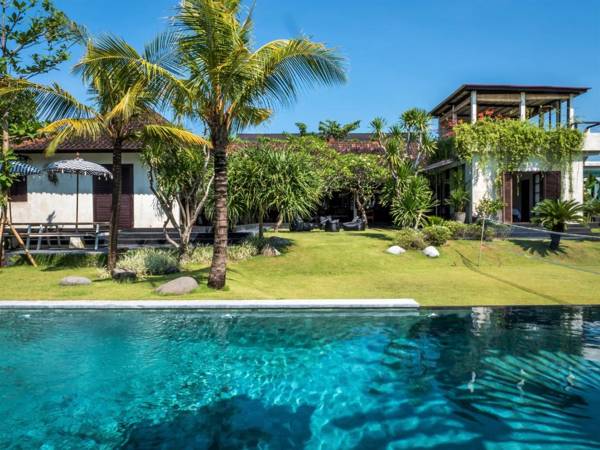 Del Boca Villa 5 Bedrooms Canggu