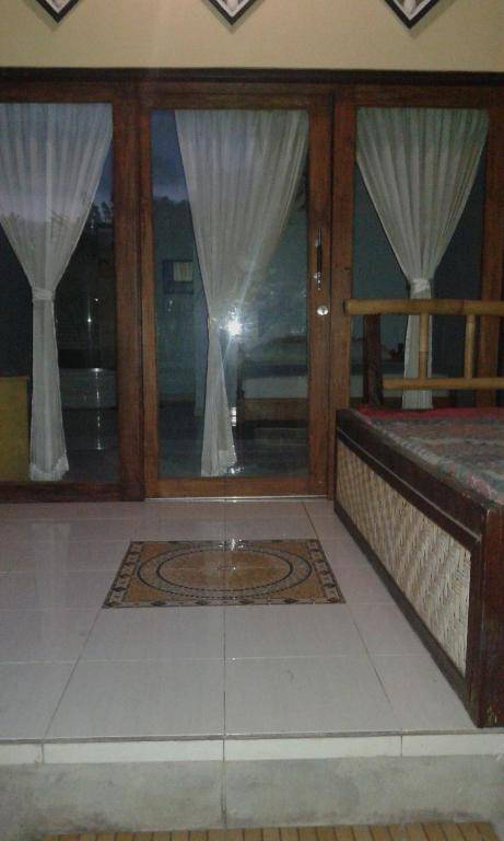 Kadek Homestay