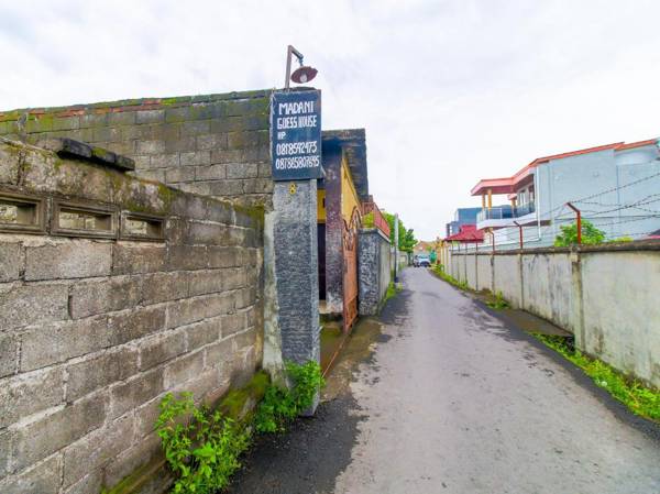 OYO 90852 Madani Guesthouse