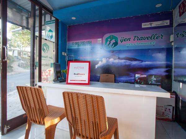 RedDoorz near Banyuwangi Kota Train Station