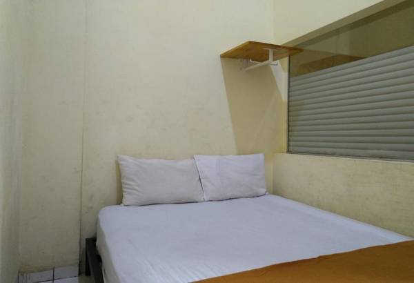 OYO 3499 J8 Hotel