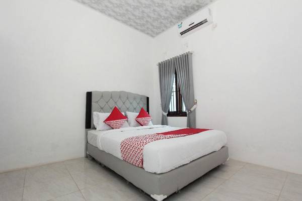 OYO 435 Panglima Polim Homestay Syariah
