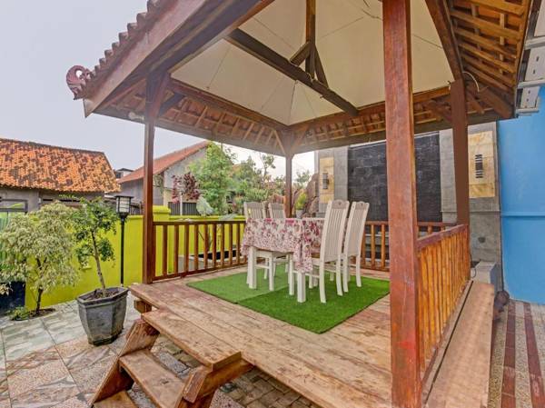 OYO 90602 Guest House Marisa Syariah