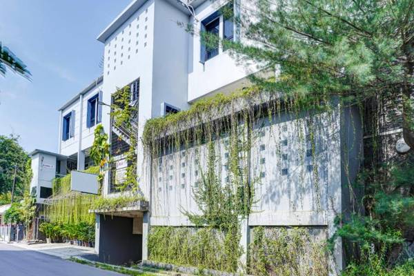 SPOT ON 91205 Rindang Guesthouse Syariah