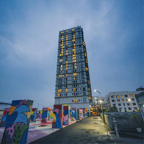 Tamansari Mahogany by SCT