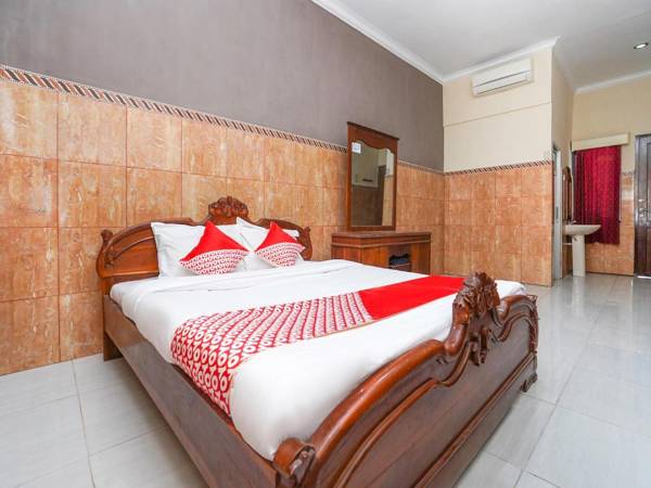 OYO 2715 Hotel Madinah Syariah