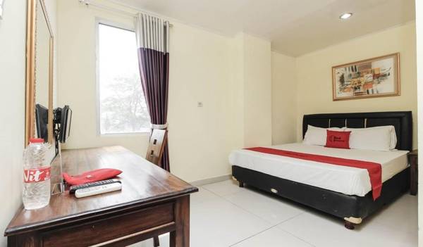 RedDoorz Plus @ Cikarang