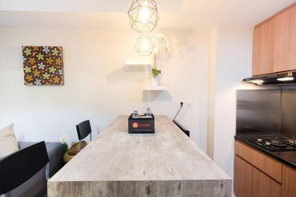 Modern and Bright 2BR Springlake Apt By Travelio