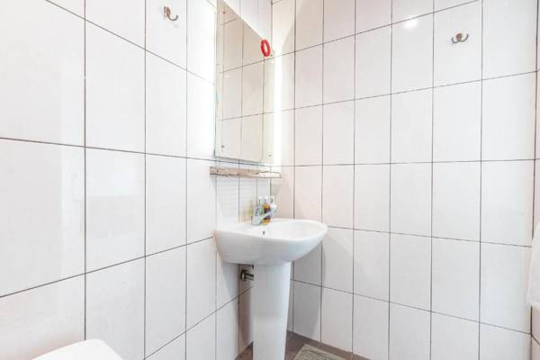 Vaccinated Staff - Collection O 26 Hotel Igloo