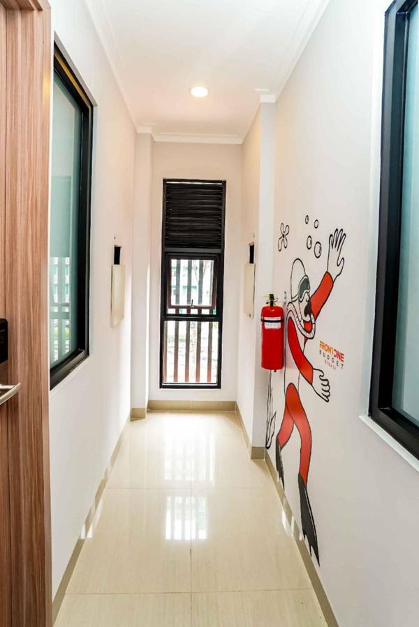 Front One Budget Bekasi