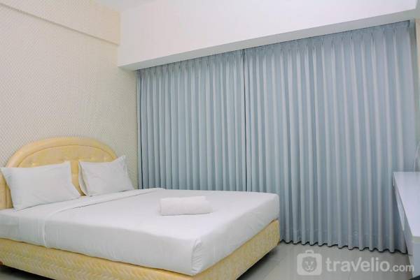 Comfy at Springlake Summarecon Studio By Travelio