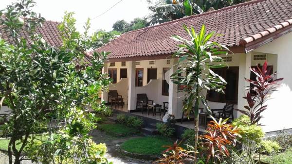 Indah Homestay