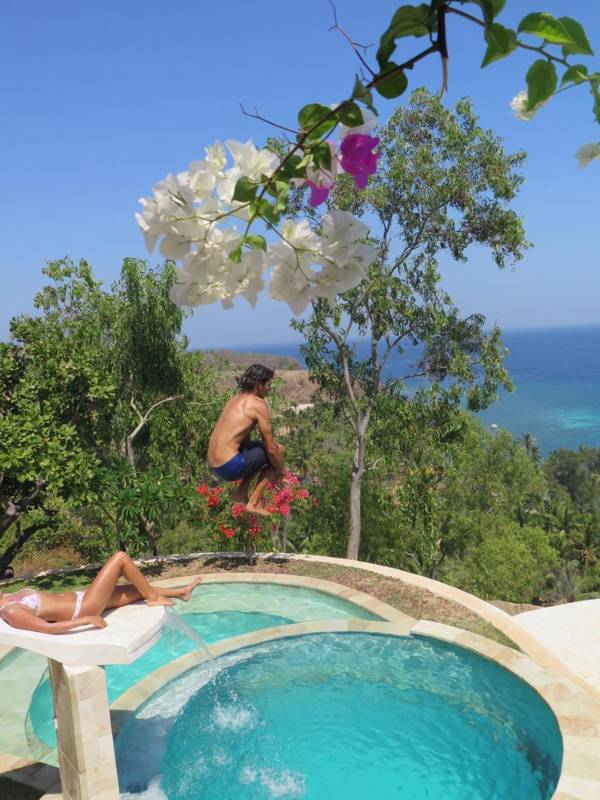Mentigi Bay Dome Villa  Lombok