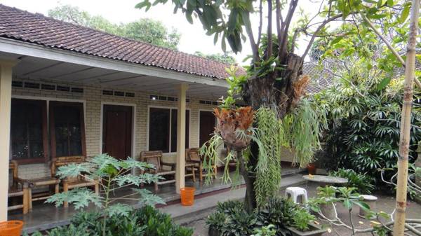 Oka Homestay