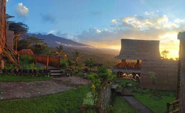 Villa Bambu Rinjani & Restaurant RedPartner