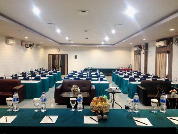 Grand Krakatau Serang