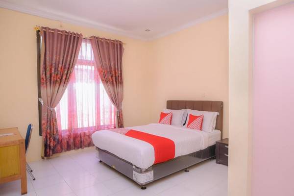 OYO 884 Rumoh PMI Hotel