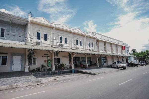 RedDoorz Syariah near Suzuya Mall Banda Aceh