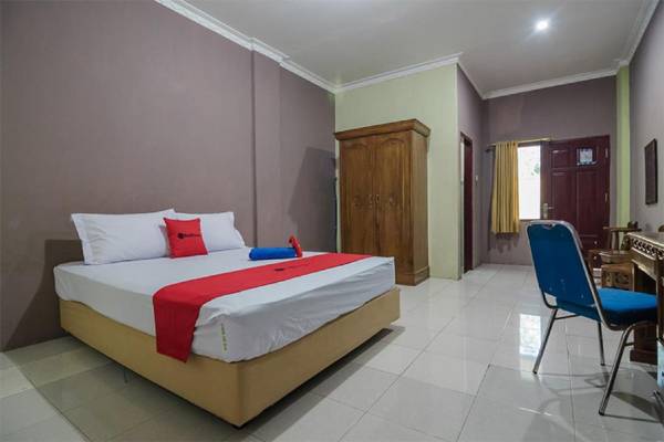 RedDoorz near Samarinda Square