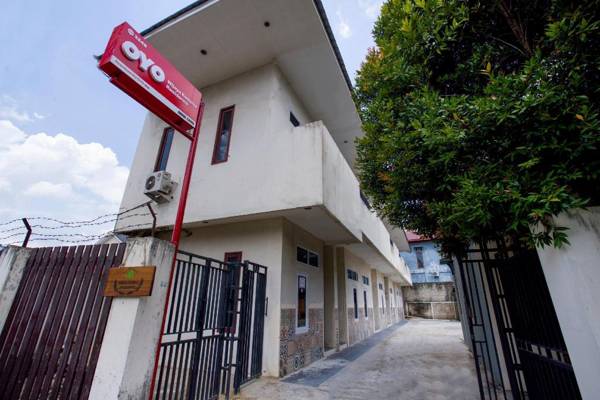 OYO 3249 Wijaya Kusuma Residence