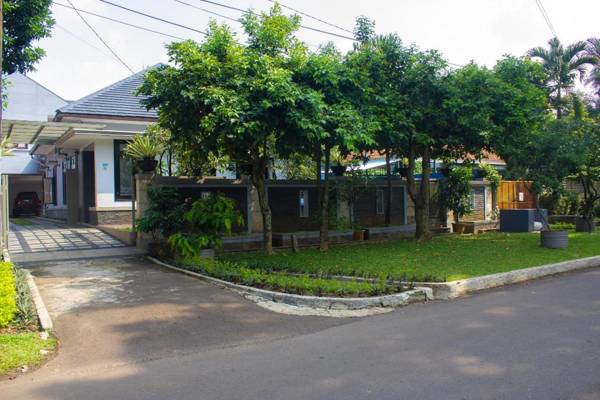 Cozzy Kostel Islamic Sharia Principles