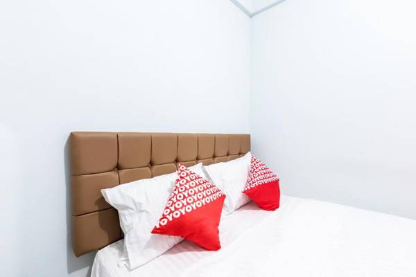 OYO 1516 Cemara Gading Syariah