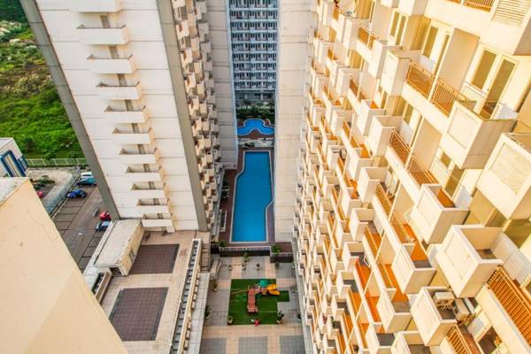Skyland Sentul Tower Apartment