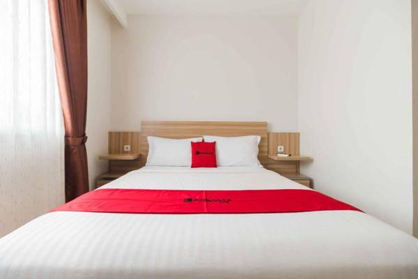 RedDoorz Plus near Pasar Anyar Bogor