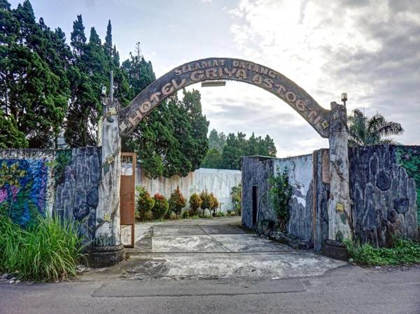 OYO 90596 Hotel Griya Astoeti