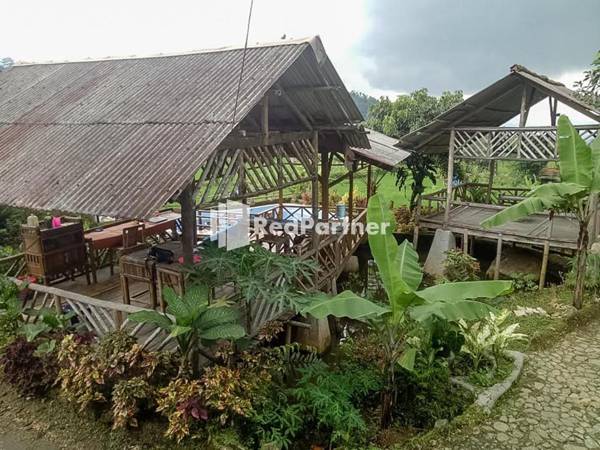 De Salak Homestay Gunung Salak RedPartner