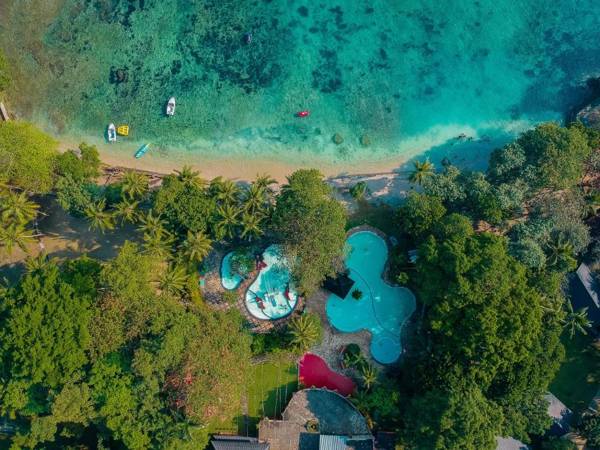 Mutiara Carita Cottages