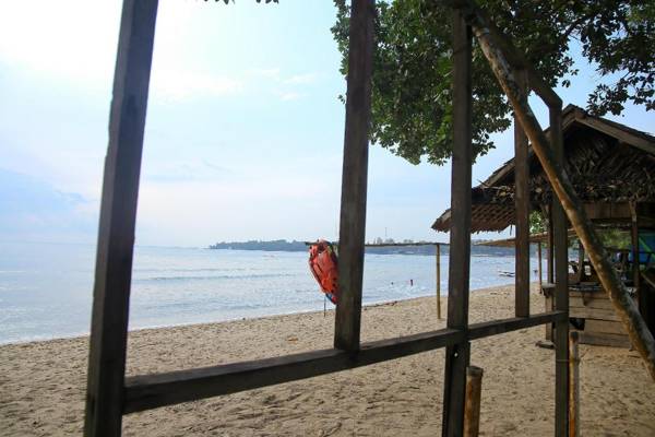 Kondominium Pantai Carita Utara