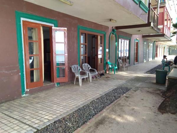 Kondominium Pantai Pasir Putih Carita