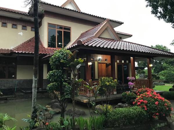 Villa Mawar Adinda