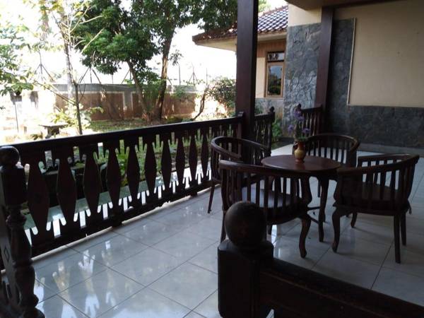 Villa Mawar Adinda