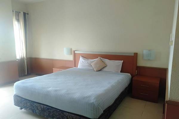 OYO 90947 Hotel Sarbini