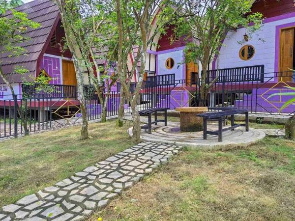 Bungalow Ungu Kebumen