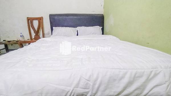 M Ali Homestay Batu Licin RedPartner