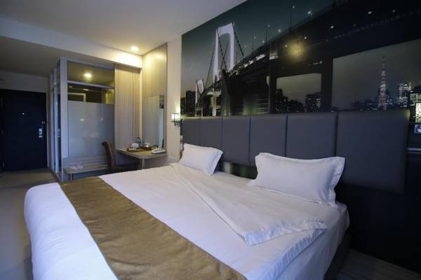 OS HOTEL TANJUNG UNCANG BATAM